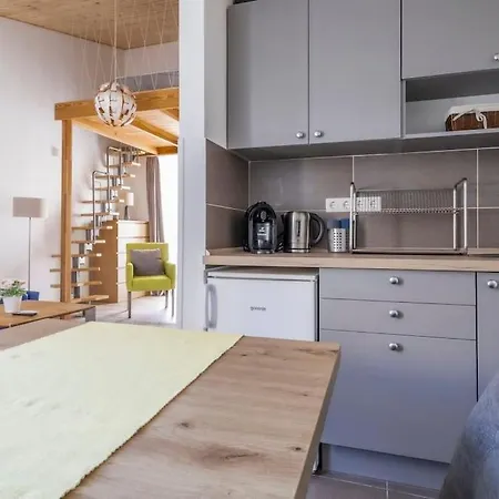 아파트 Art Gallery