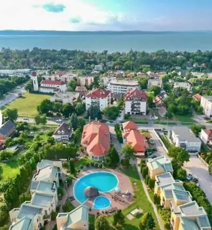 아파트 Art Gallery