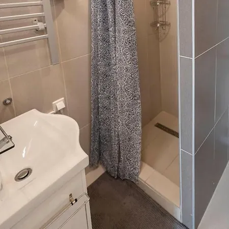 아파트 Art Gallery *