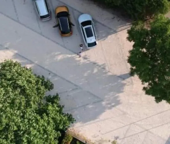 Art Gallery アパート